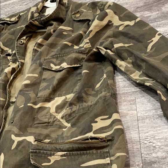 Jacket - Picture 3 of 4